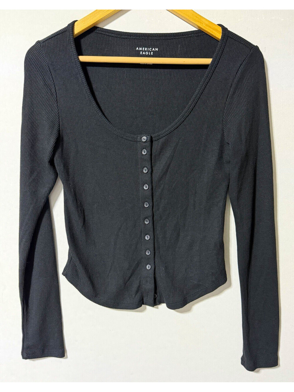 American Eagle Women’s Black Solid Rib Knit Scoop Neck Button-Front Henley M